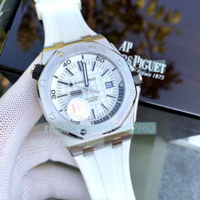 Copy Audemars Piguet Royal Oak Offshore Diver SS White Dial White Rubber Strap 42MM